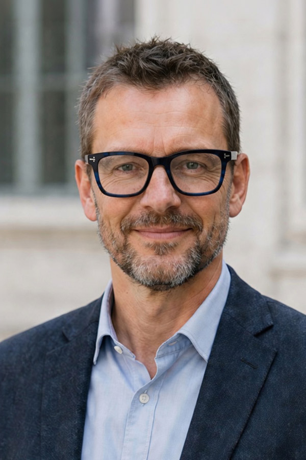 Dr. Thomas Ellery
